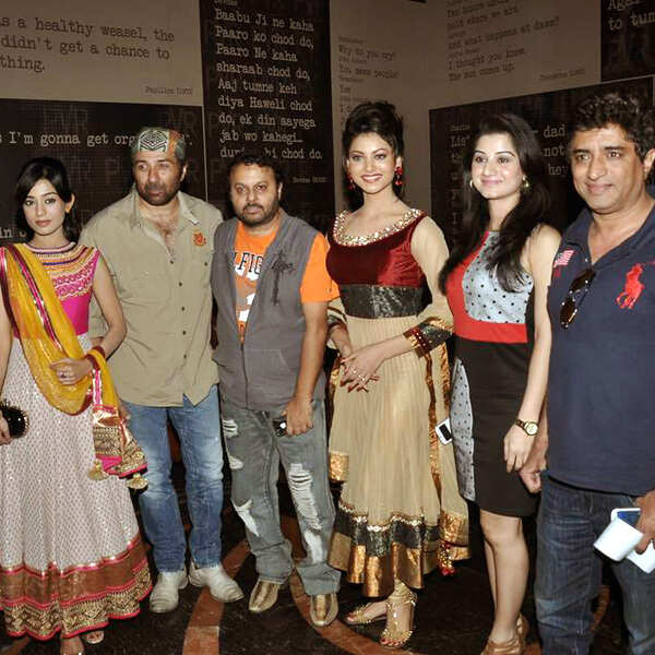 Anjali Abrol Images