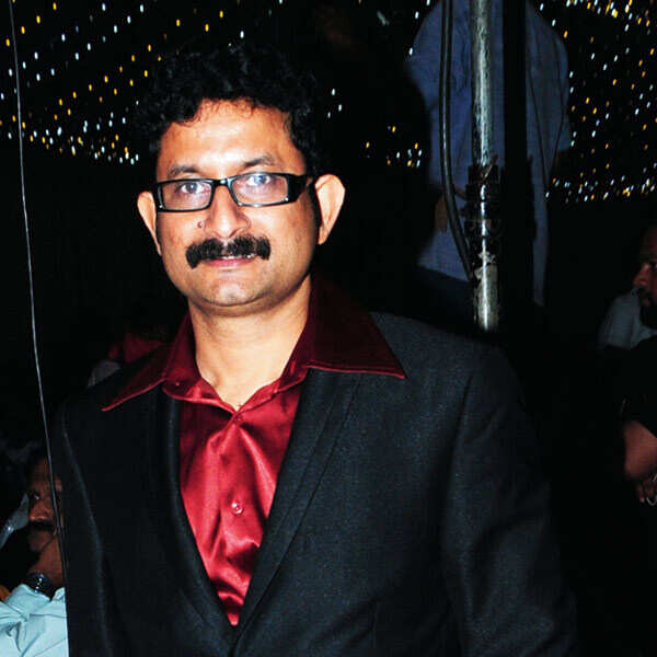 Ajit Ravi Photos