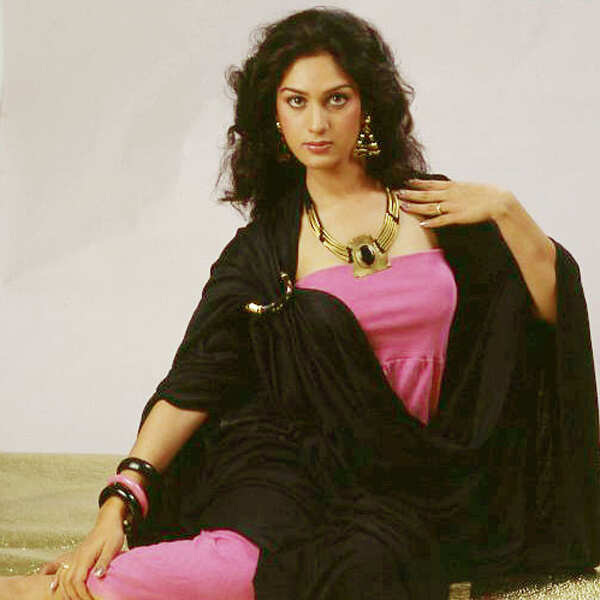 Meenakshi Sheshadri Wallpapers