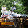 Article image for: Click here to see the latest images of <i class="tbold">dusu elections</i>