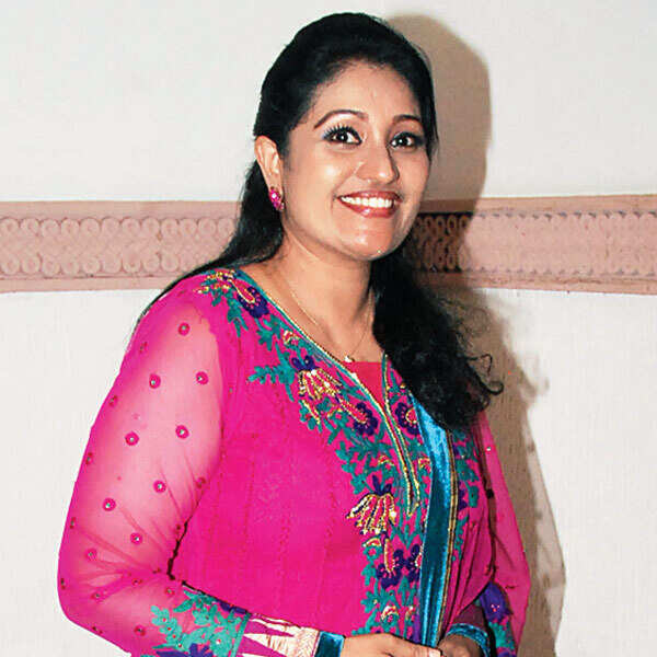 Thesni Khan Photos