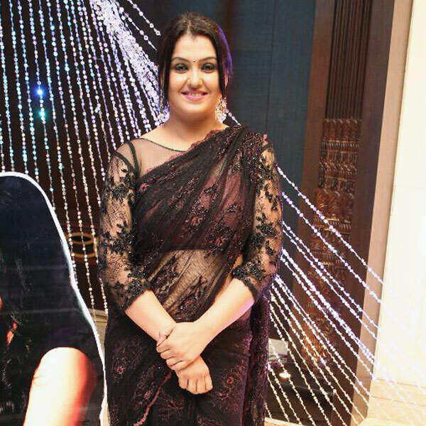 Sona Heiden Stills