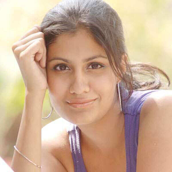 Shreya Dhanwanthary