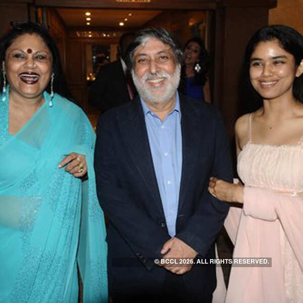 Romesh Sharma Photos