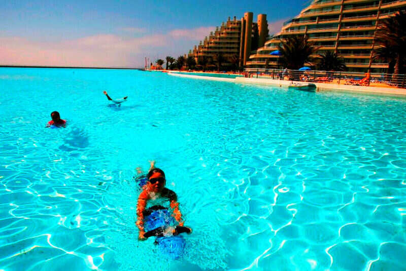 Chilling in Chile: Dive into the world's largest pool