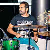 Article image for: New pictures of <i class="tbold">karsh kale</i>