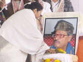 India bids farewell to Manna Dey