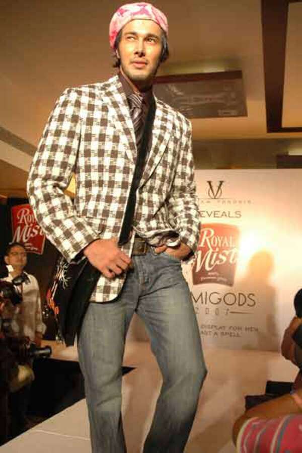 Rajneesh Duggal