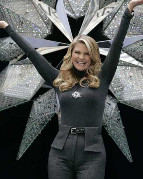 Christie Brinkley Stills
