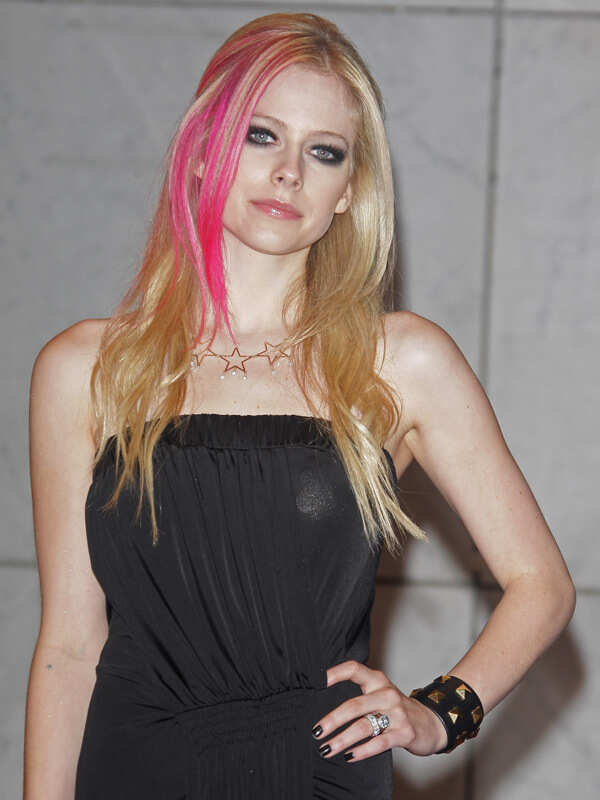 Avril Lavigne Stills