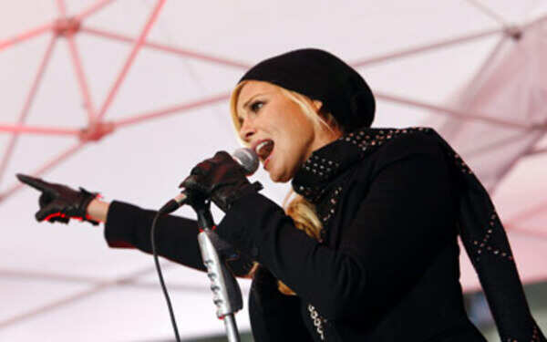 Faith Hill Images