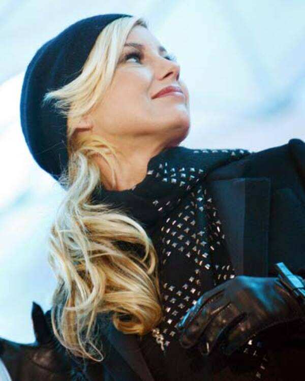 Faith Hill Pictures