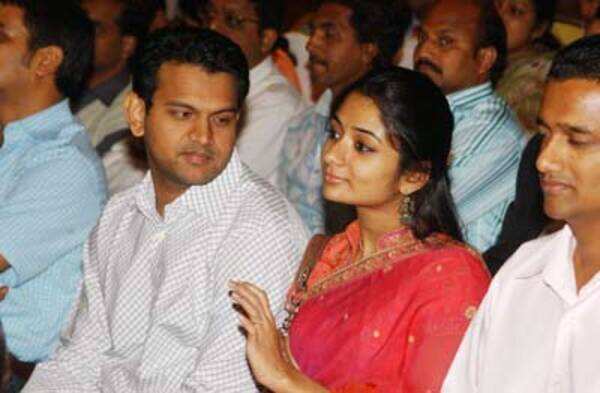 Sandhya Raju Photos