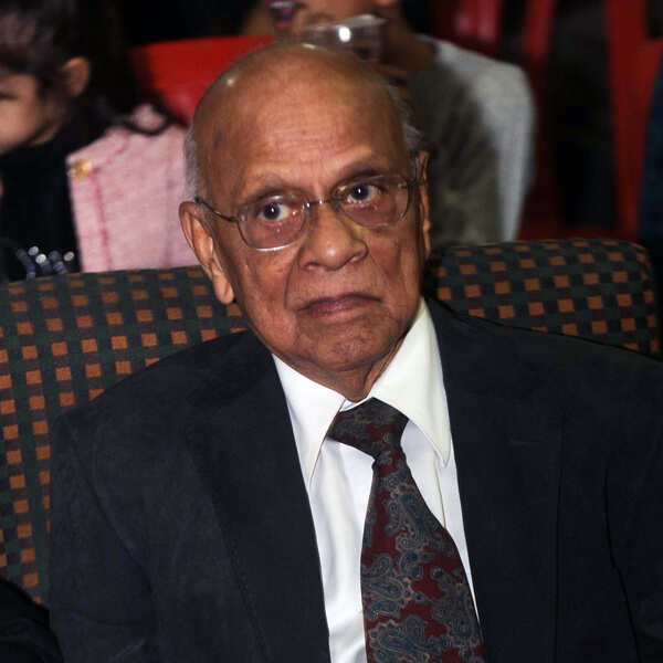 Vijay Karan Photos