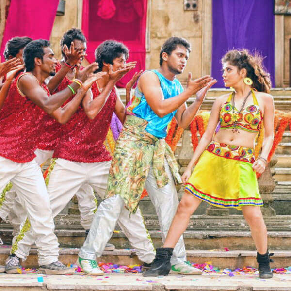 Manoj Nandam Pictures