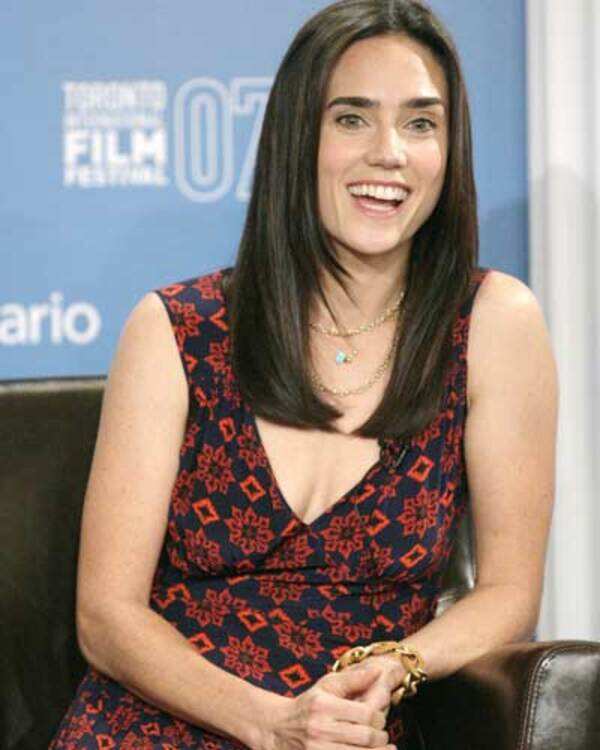 Jennifer Connelly Stills