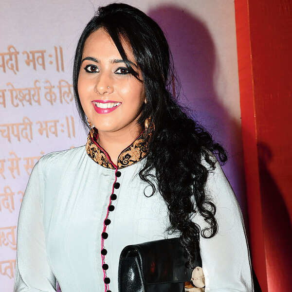 Pooja Shah Wallpapers