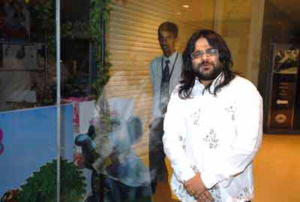 Anthony Gonsalves Stills