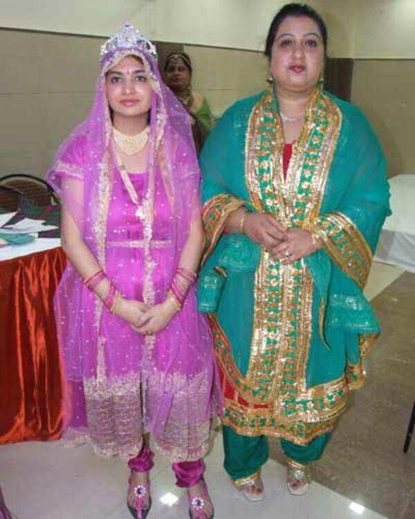 Chandani Singh Photos
