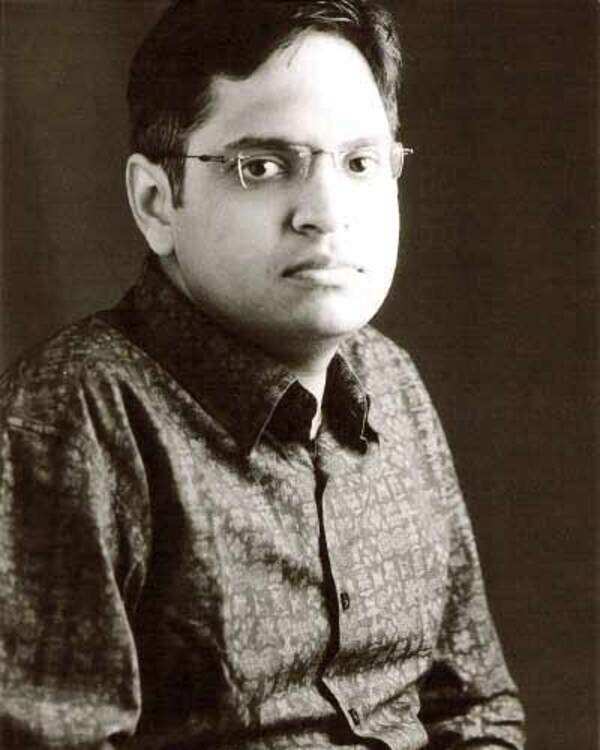 Shamir Tandon Stills