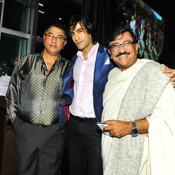 Suneel Darshan Stills