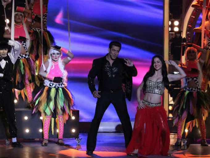 Bigg Boss 7 grand finale performances with Salman Khan | The Times of India