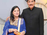 Nilofar, Shakeel Khan's wedding anniversary