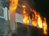 Mumbai-Dehradun Express catches fire