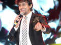 Sonu Nigam performs live at wedding