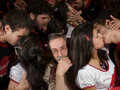 Mass kissing in Madrid