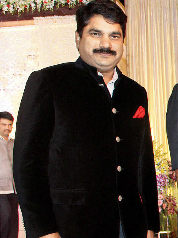 Satej Patil Images