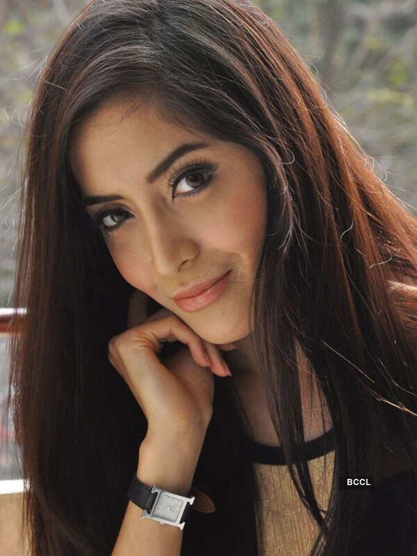 Pinky Savika