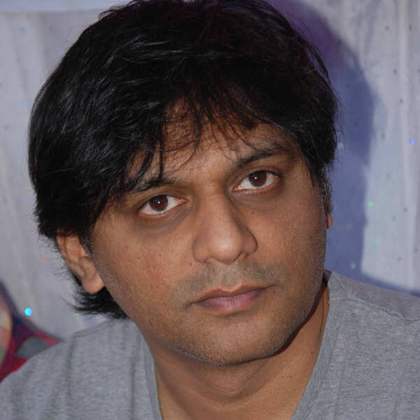Anoop Seelin Photos