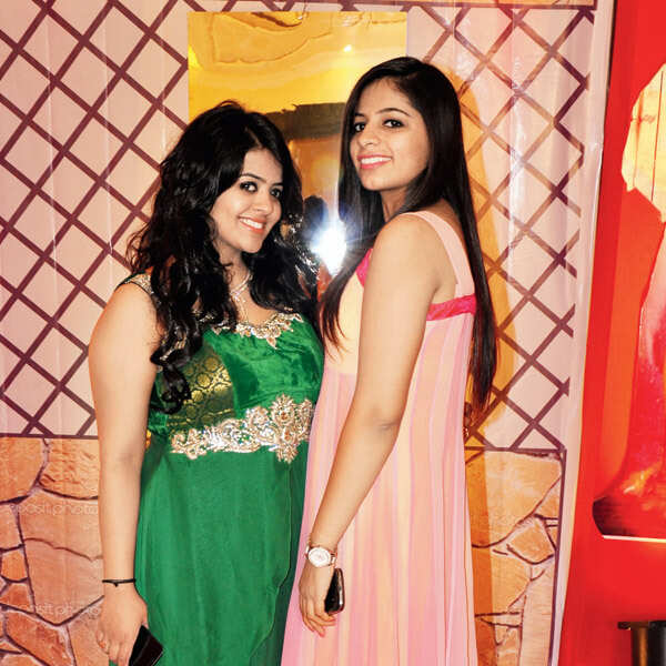 Ritu Arya Photos