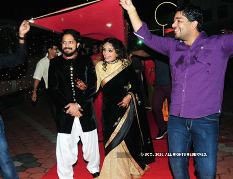 Ann Augustine and Jomon T John's wedding party