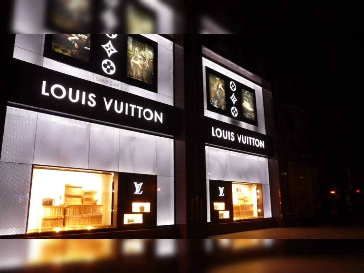 Louis Vitton, UB City Mall, Ashok Nagar, Bangalore