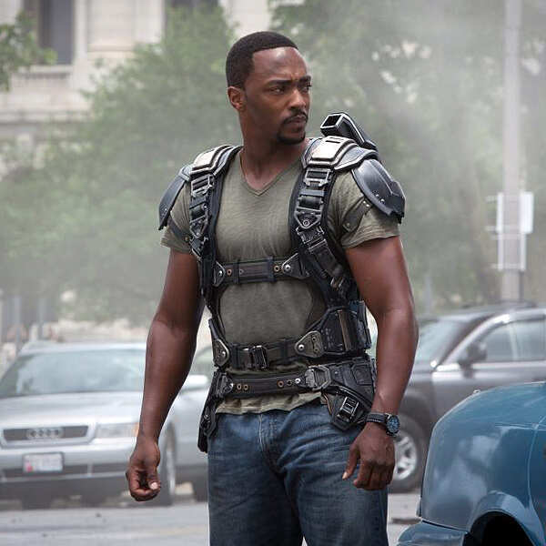 Anthony Mackie Stills