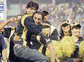 IPL: Kolkata thrash Daredevils
