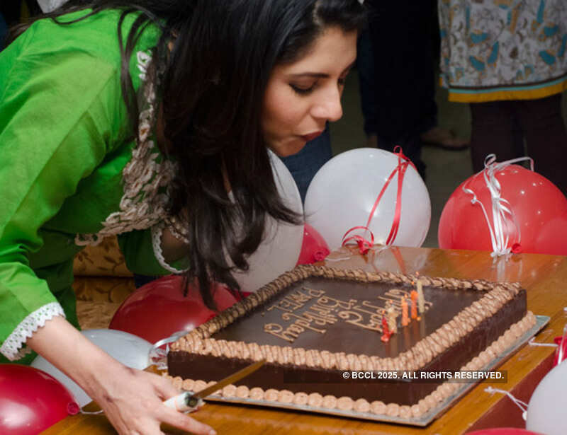 Payel Sarkar's celebrates her birthday