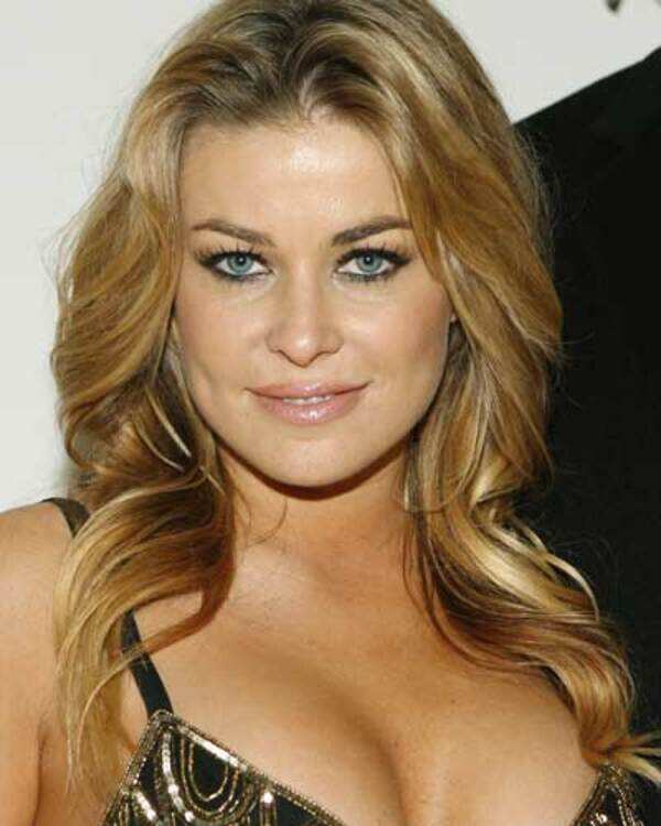 Carmen Electra Stills