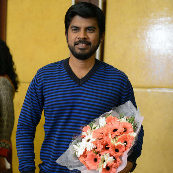Pa. Vijay Images
