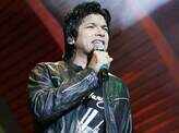 Shaan at a concert