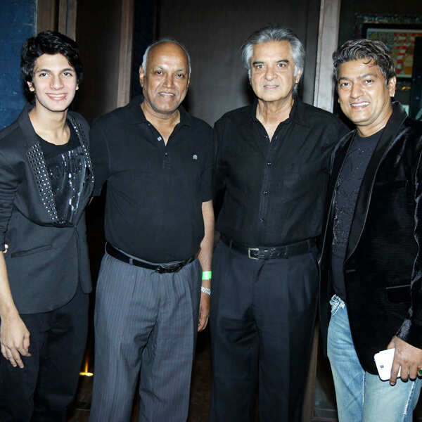 Romesh Sharma Images