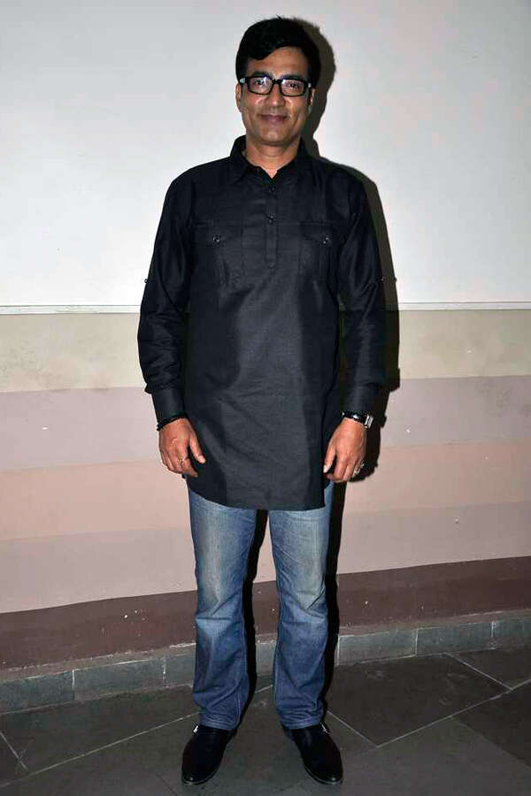 Narendra Jha Pictures