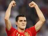 Euro: Spain beat Greece 2-1