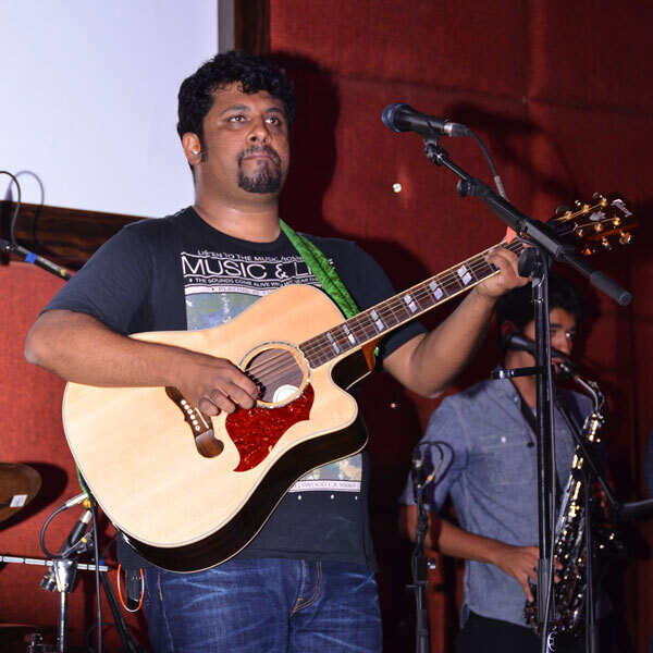 Raghu Dixit
