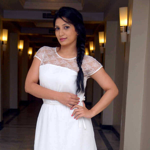Anita Bhat Images