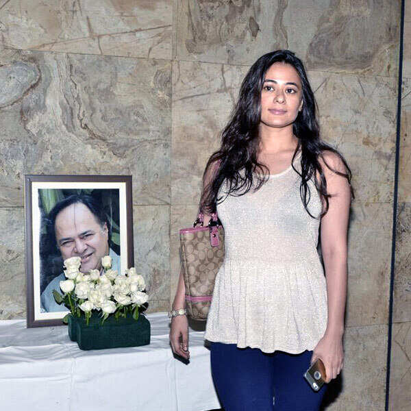 Mona Vasu Pictures