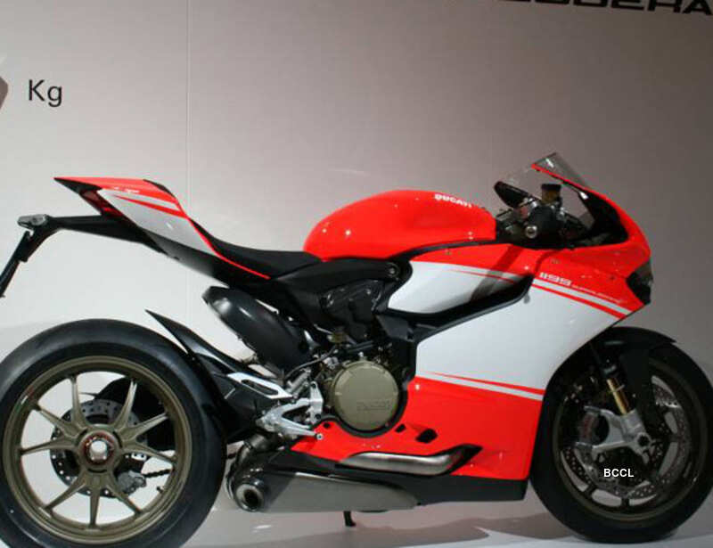 Ducati 1199 Superleggera production commences