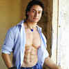 Aamir Khan turns godfather for Tiger Shroff